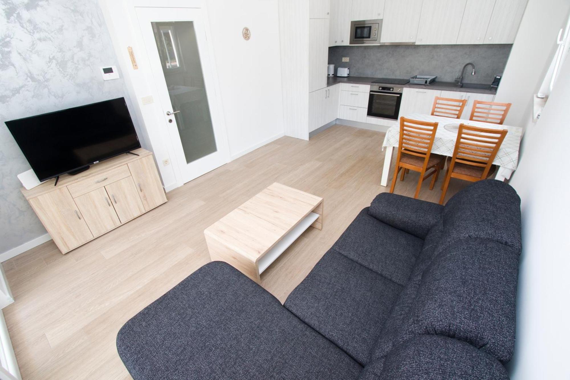 Vano Apartment *